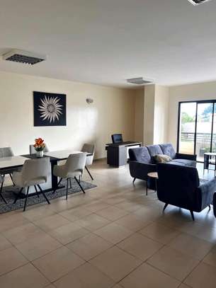 APPARTEMENT F4 HAUT STANDING MEUBLÉ image 14