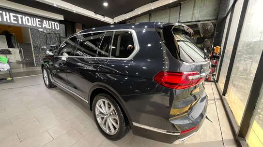 BMW X7 2022 image 9