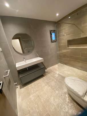Appartement f4 à louer corniche fann image 12