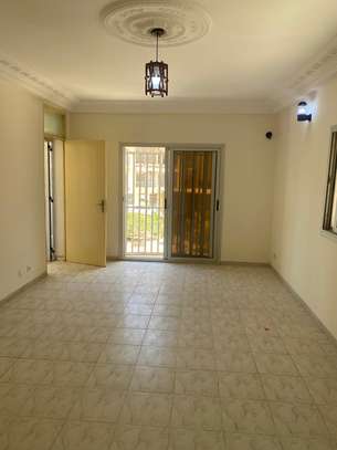 Apparemment à louer image 5