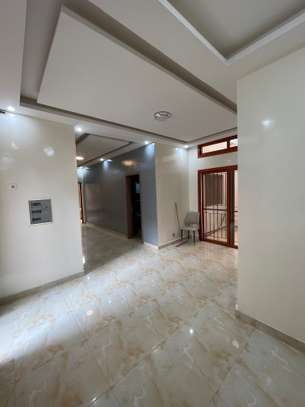 APPART MEUBLE 2CH+SALON image 5