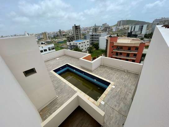 Appartement haut standing à louer aux almadies derriere BOA image 13
