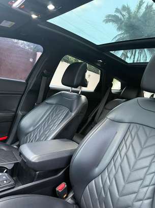 KIA Sportage 2023 X-LINE image 8