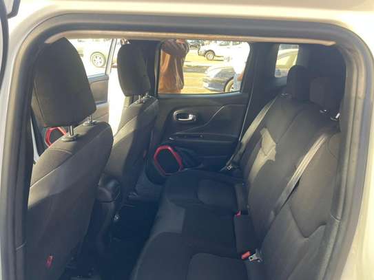 Jeep Renegade 2018 image 4
