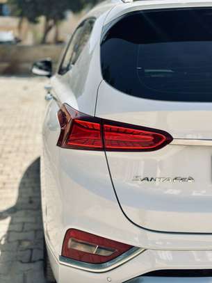 HYUNDAI SANTAFE 2020 image 9