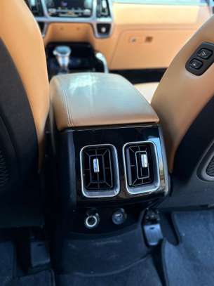 2022 Kia Sorento 7 place image 9