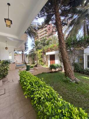 Maison à louer aux Almadies image 13