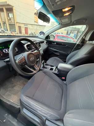 Kia Sorento 2017 image 12