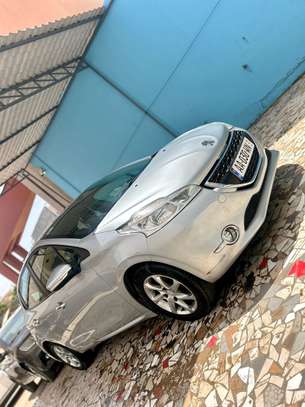 Peugeot 208 1.4 bluehdi 2017 image 7