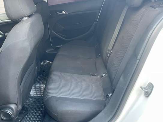 PPEUGEOT 308 T9 image 7