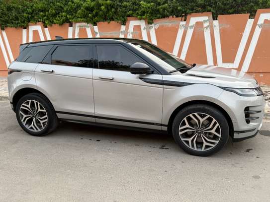range rover evoque image 4