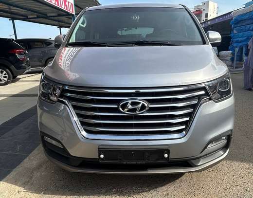 Hyundai Starex hors série 9 places Exclusive image 9