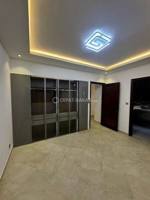 Grande maison a louer aux Almadies image 8