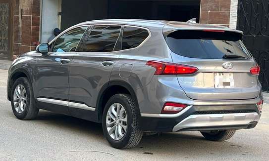 Hyundai Santafe 2019 image 3