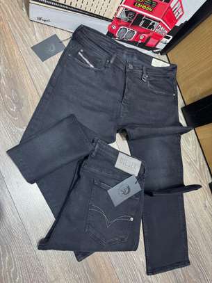 Diesel jean noir coupe moderne image 5