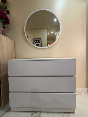 Coiffeuse / commode avec miroir image 3