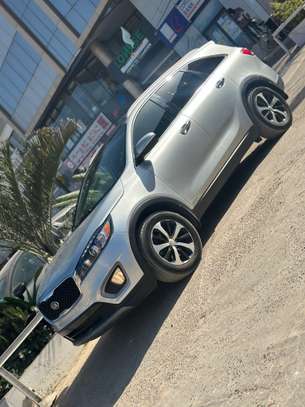 Kia Sorento image 8