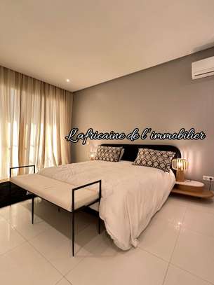 À louer – Appartement F4 meublé à Point E image 10