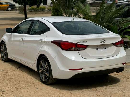 Hyundai elantra 2016 image 8