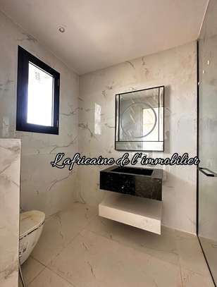 À louer – Appartement F4 de standing aux Almadies image 4