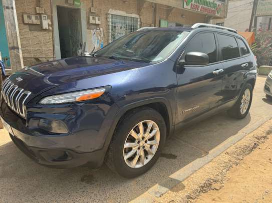 LOCATION TRÈS BELLE JEEP CHEROKEE image 6