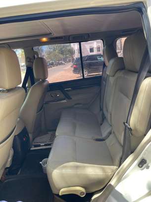 MITSUBISHI PAJERO GLS 2014 image 9