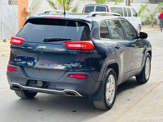 Jeep Cherokee 2016 full options image 7