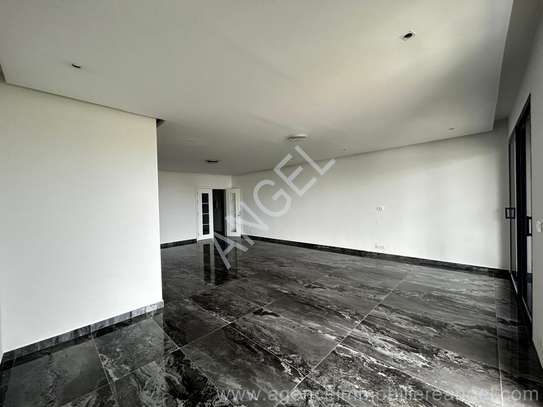 Ref_2706_GL F4 avec une vue dégagée à louer aux Almadies image 3