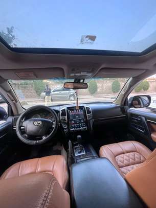Toyota LAND cruiser v6 2009 image 5