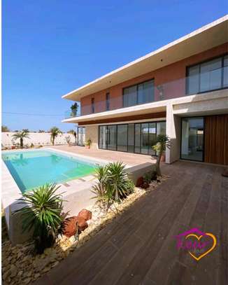 Villa d'architecte à vendre à Saly image 2