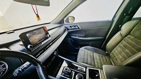 Mitsubishi Outlander image 3