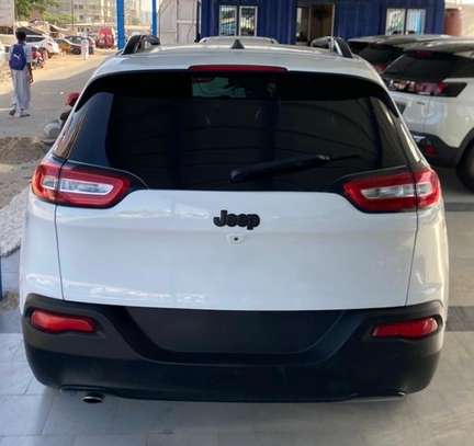 Jeep Cherokee 2017 full options image 9