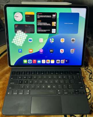 IPAD PRO M1  12.9 image 5