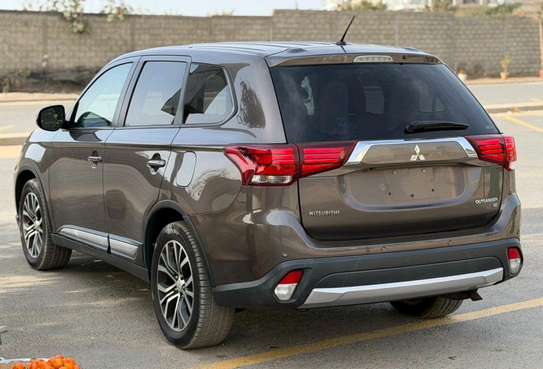 Mitsubishi Outlander 7 places 2016 image 10