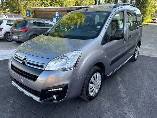 Citroen berlingo 2017 essence manuelle image 14
