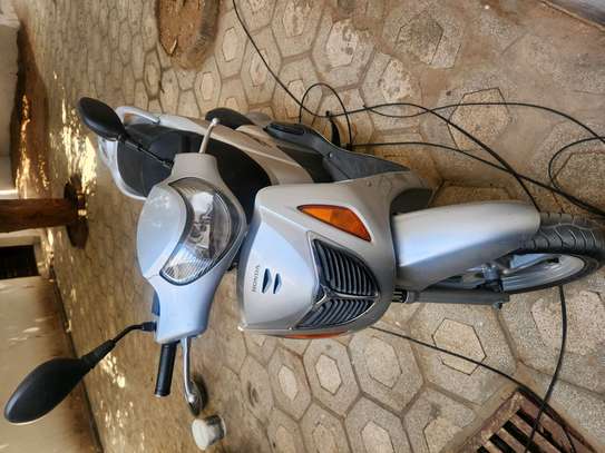 Moto scooter venant à vendre image 2