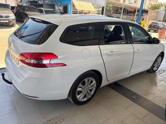 Peugeot 308 break SW image 4