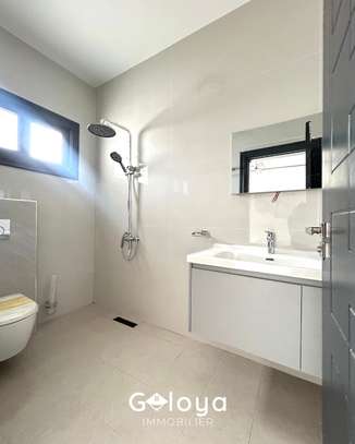 Appartements F4 à louer - Mermoz Sotrac image 5