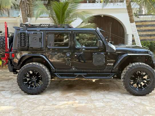 Jeep wrangler Sahara Blackhawk image 14