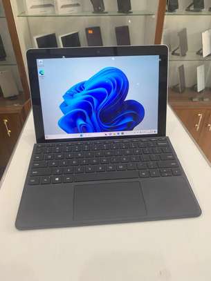 Microsoft surface go 2in1 image 8