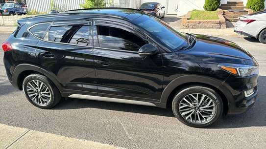 Hyundai Tucson image 5