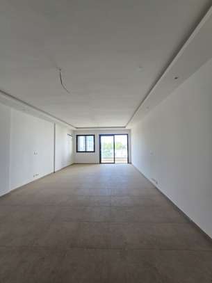 Appartement F4 Neuf Almadies image 10