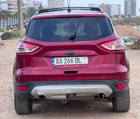 FORD ESCAPE 2.0 /FULL OPTION EN TRÈS BON ÉTAT image 7