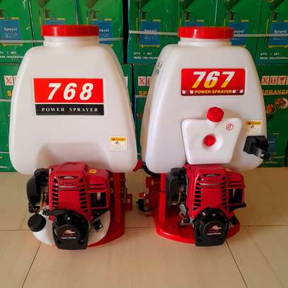 Pulvérisateur moteur 15L blanc rouge puissant image 2