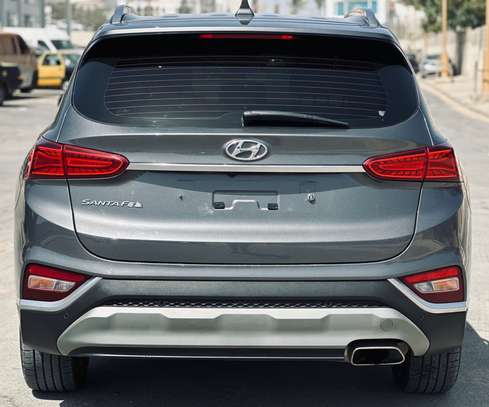 Hyundai Santafe 2020 image 6