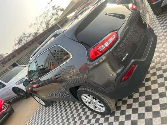 Jeep Cherokee année 2016 image 6