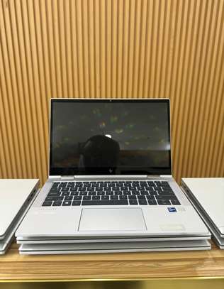 Hp EliteBook 830 G8 i5 11th x 360 yoga image 3