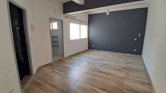 Appartement F4 à louer à Mermoz image 3