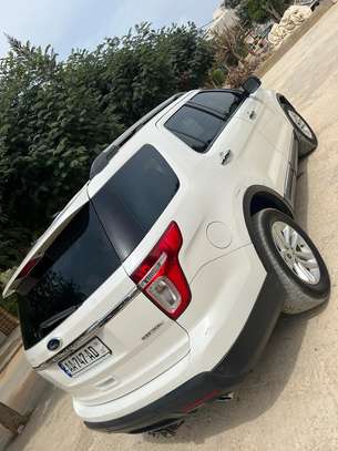 Ford Explorer 7 place image 4