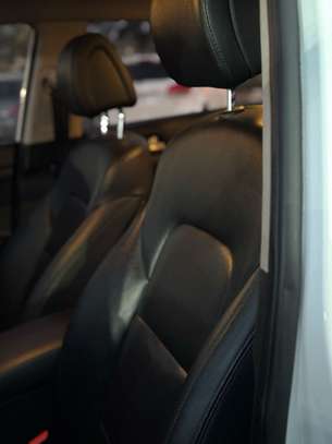 HYUNDAI TUCSON image 9